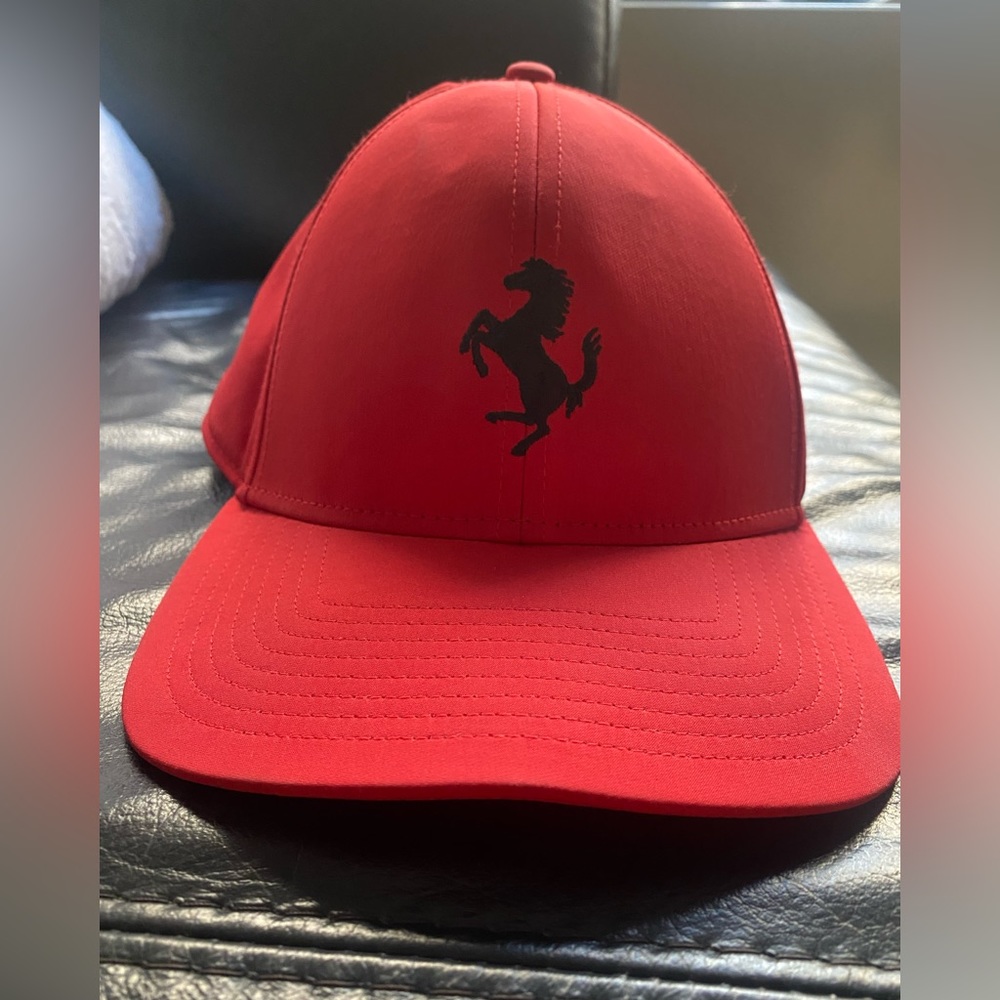 Ferrari flat visor hat - Picture 2 of 5